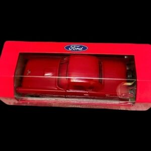 FORD THUNDERBIRD Collector's Edition BRAND-NEW w/tags